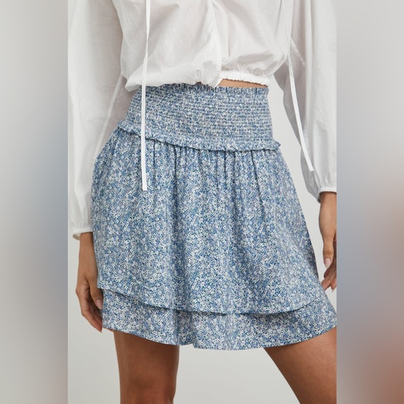 Rails Addison Blue Mini Garden Ditsy Floral Smocked Waist Tiered Mini Skirt Sz M - Picture 1 of 7